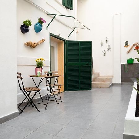Calefati Up Apartment Bari Bagian luar foto