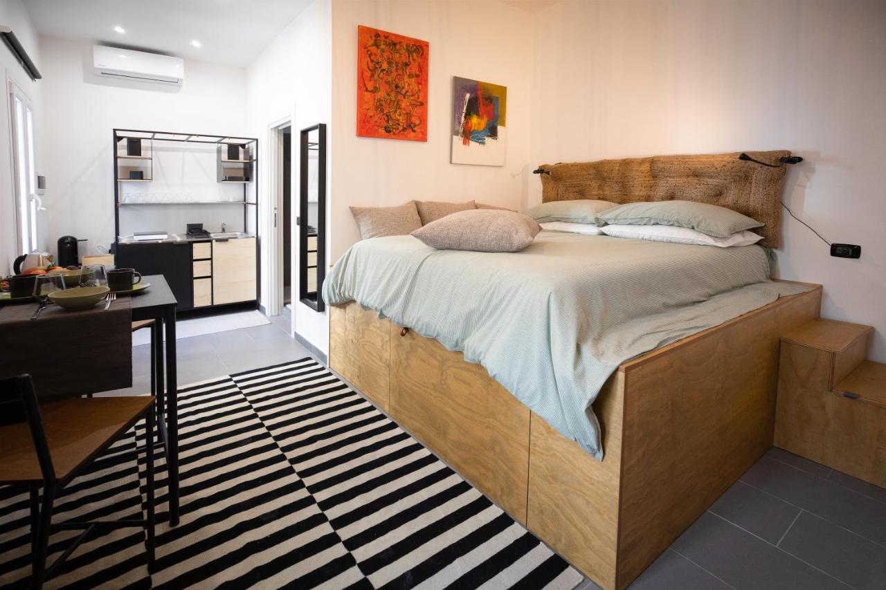 Calefati Up Apartment Bari Bagian luar foto