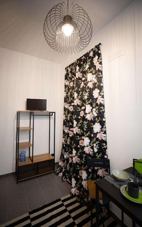 Calefati Up Apartment Bari Bagian luar foto