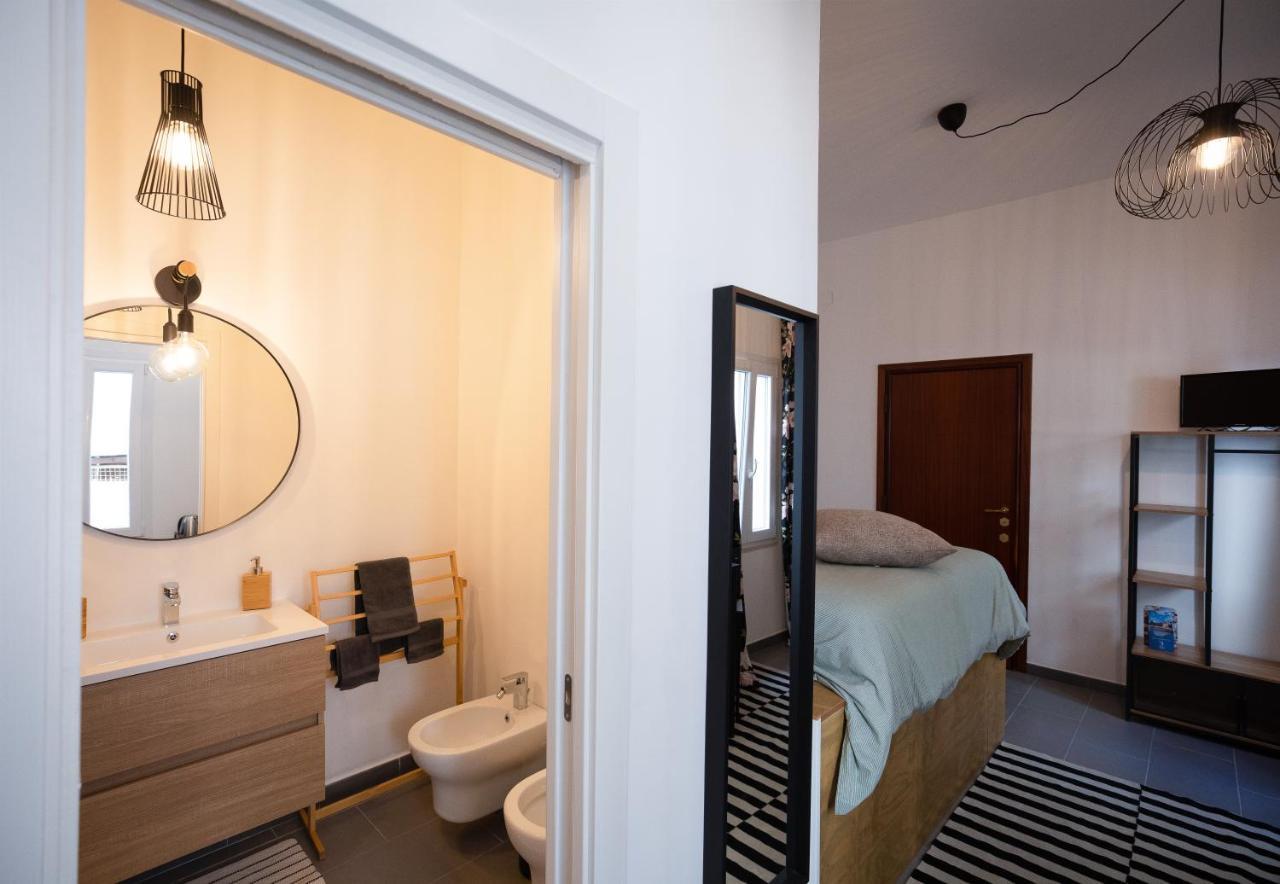 Calefati Up Apartment Bari Bagian luar foto