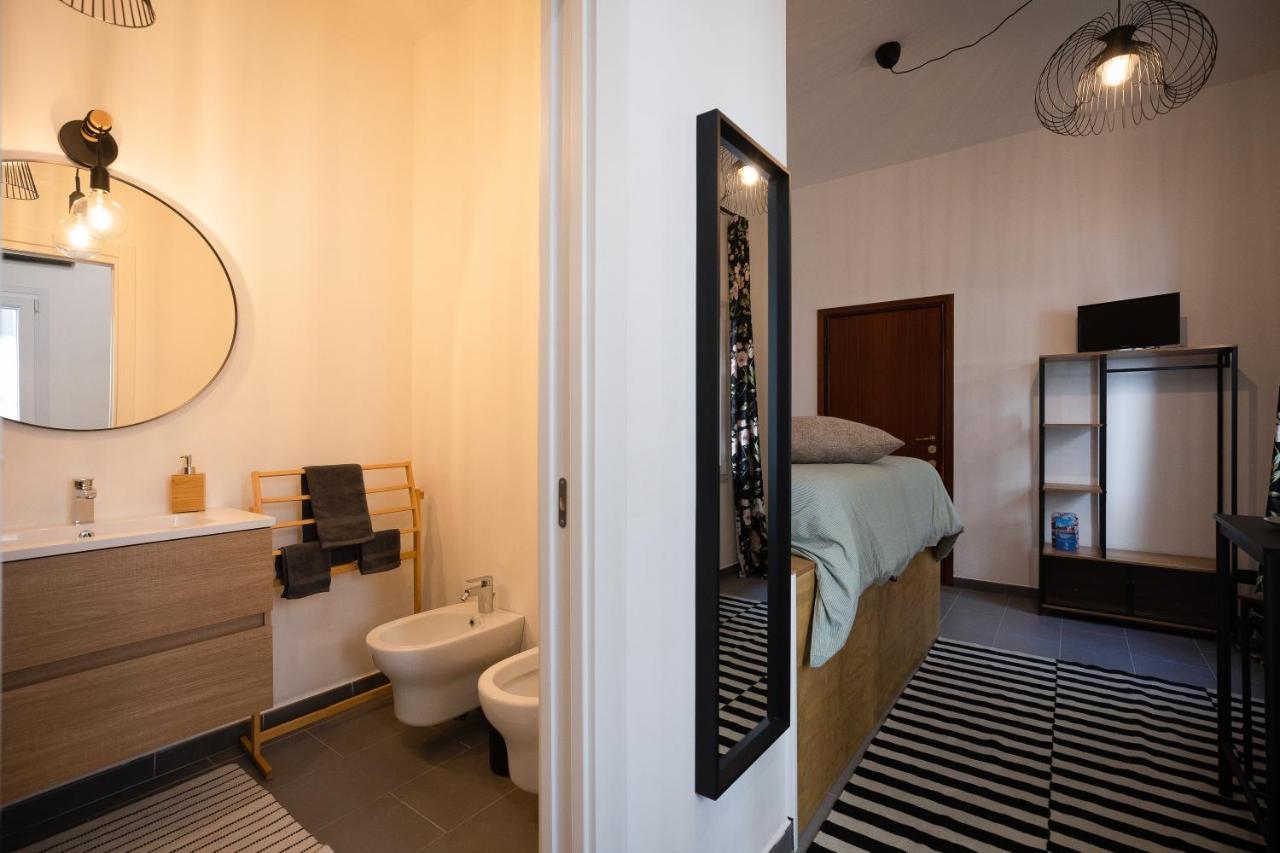 Calefati Up Apartment Bari Bagian luar foto