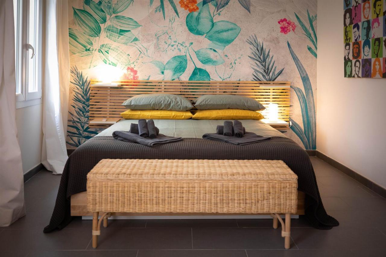Calefati Up Apartment Bari Bagian luar foto